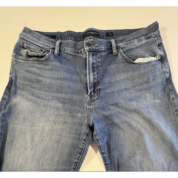 Lucky Brand 363 Vintage Straight Jeans Mens 36x32 Blue Denim Classic Medium Wash - Picture 3 of 10